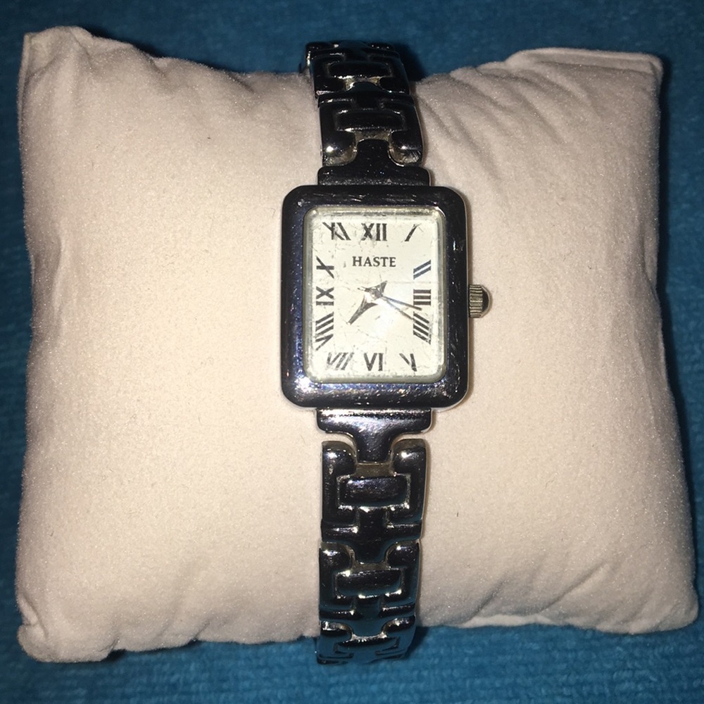 Woman’s watch / case